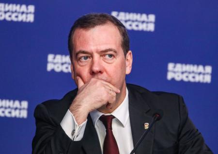Медведев предупредил о последствиях поражения ядерной державы
