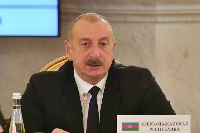Ильхам Алиев принимает участие в Москве в заседании Высшего Евразийского экономического совета в расширенном составе