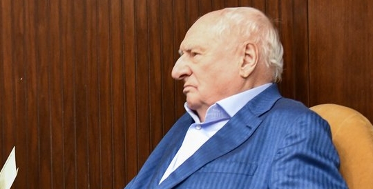 Марк Захаров