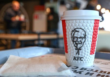 Стало известно, чем KFC и Burger King заменили западную газировку