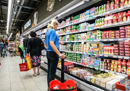 Диетолог назвала вредные молочные продукты