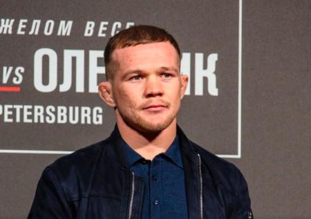 Петр Ян проиграл Мерабу Двалишвили на турнире UFC
