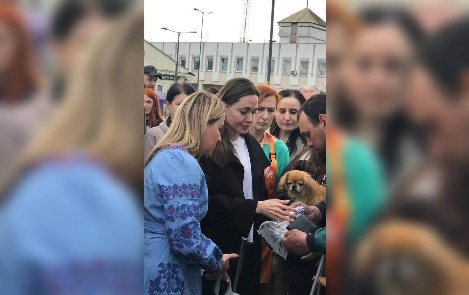 Анджелина Джоли во Львове