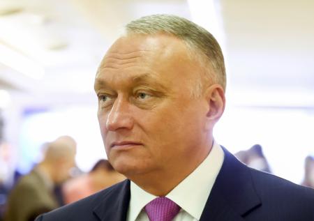 Стало известно, что будет с ворохом госнаград сенатора Савельева
