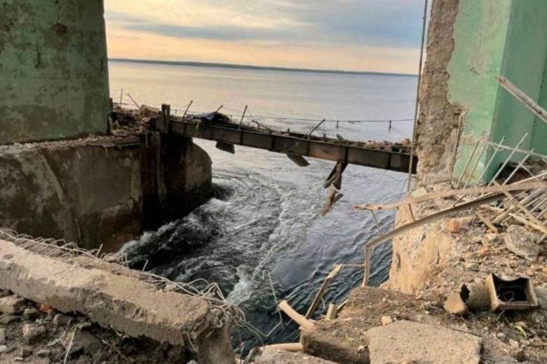 Карачуновское водохранилище на реке Ингулец возле Кривого Рога, Украина