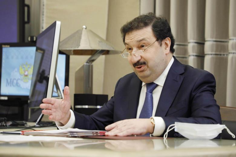 Владимир Мау