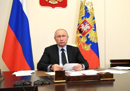 Путин поручил подготовить предложения о «налоговом манёвре» в IT-сфере