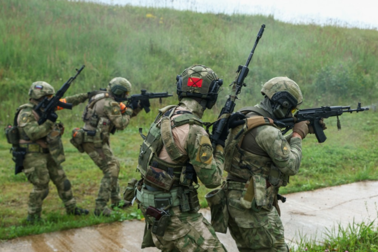 Военнослужащие ВС РФ