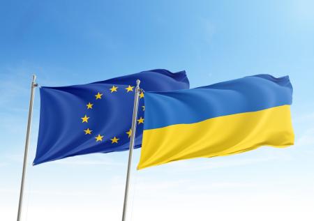 ЕС не сможет выделить в этом году треть обещанной помощи Украине