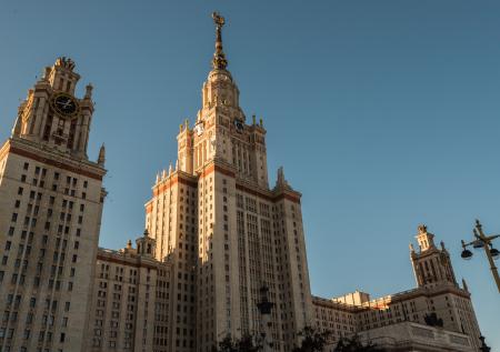 Факультеты МГУ могут объединить в 16 научных школ