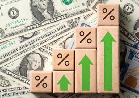 Российский банк запускает валютный вклад со ставкой 3% годовых 