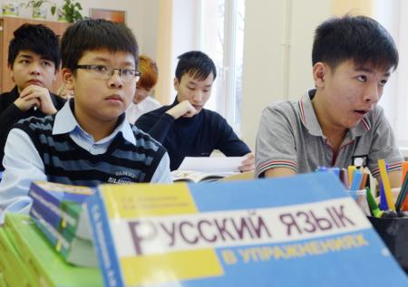 В России на детях мигрантов протестировали задания по русскому языку