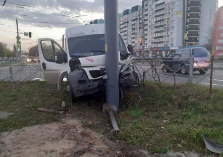 Пять человек пострадали в ДТП с маршруткой в Брянской области