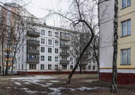 Юрист оценил идею изымать жилье за антисанитарию