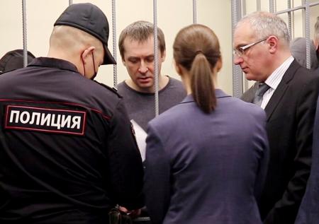 Названа причина отправки экс-полковника МВД Захарченко в ШИЗО