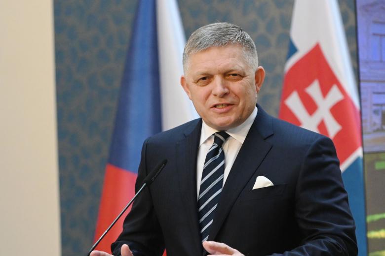 Роберт Фицо