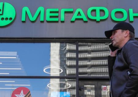 Два сотовых оператора отменили роуминг в Крыму и Севастополе