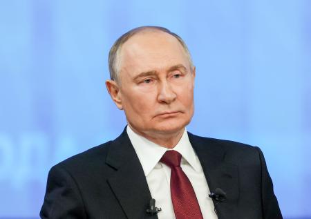 Путин вручил коллективу МГУ орден «За доблестный труд»