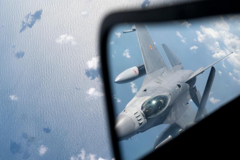 F-16