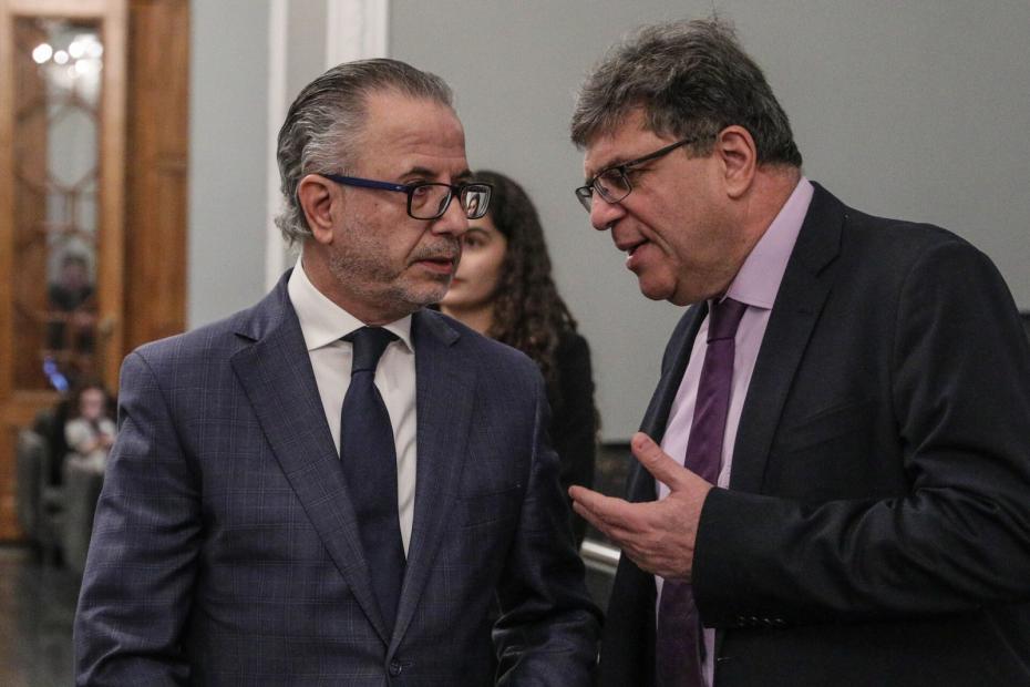 Посол Иорданского Хашимитского Королевства в РФ Халид Абдулла Краием Шавабка и посол Тунисской Республики в РФ Тарак Бен Салем (слева направо) на премьере российско-ливанского фильма «Гнев» режиссера Марии Ивановой Сурае в кинотеатре «Иллюзион»