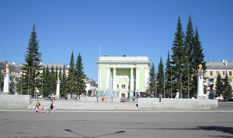 Город Белорецк. Площадь Металлургов