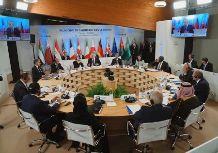 США удалили негативные оценки России из коммюнике G7