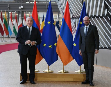 Президент Армении обратился к западным партнёрам из-за ситуации в Карабахе