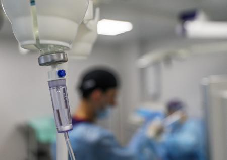 Пострадавшего при взрыве в ЖК «Алые Паруса» нашли в базе «Миротворец»