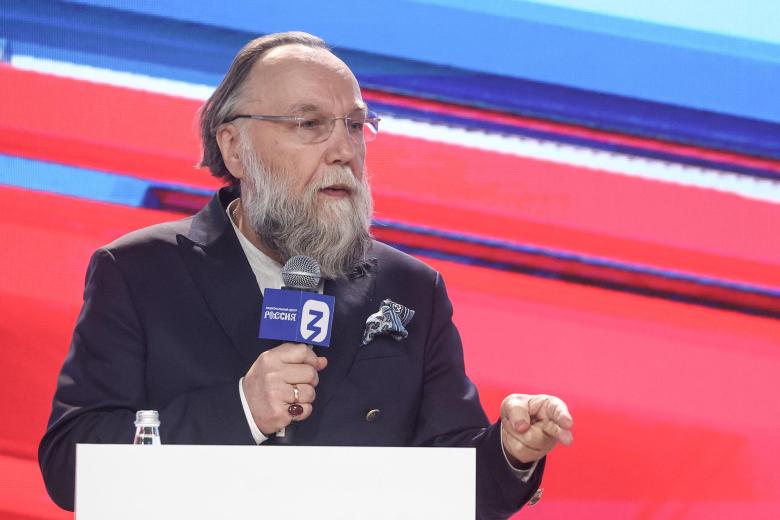 Александр Дугин