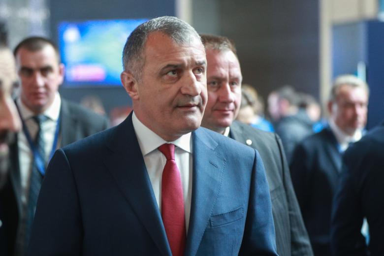 Анатолий Бибилов