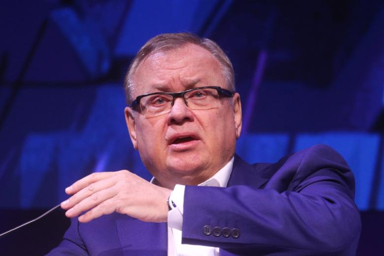 Андрей Костин