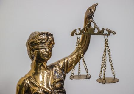 Подозреваемому в нападении на Абэ предъявлено обвинение в убийстве