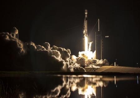 SpaceX запустила ракету с турецким спутником связи