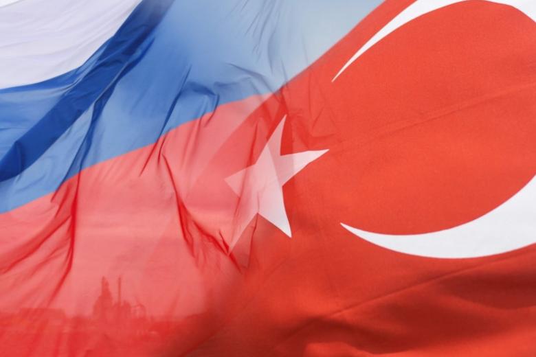 Флаги России и Турции
