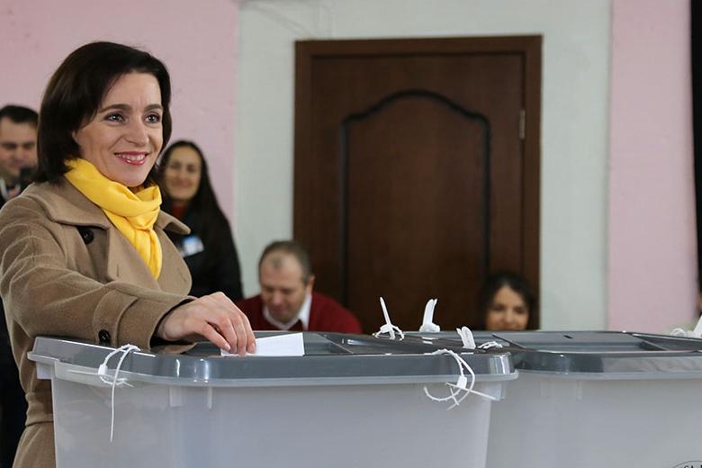 Майя Санду