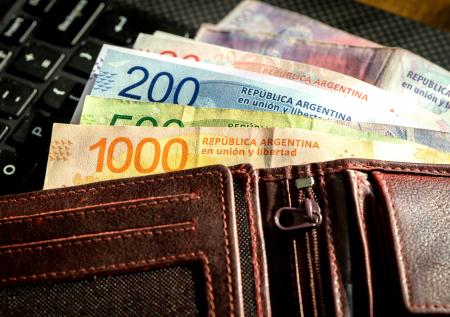 Новый президент Аргентины припугнул сограждан гиперинфляцией