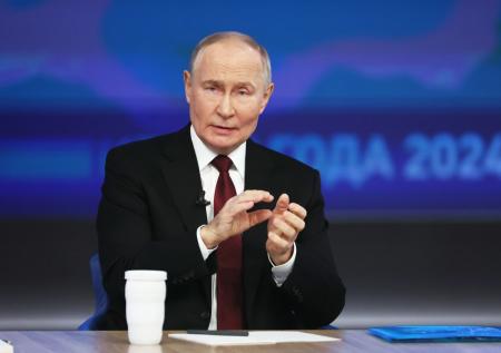 Путин напомнил, какой город Петр I хотел сделать столицей России