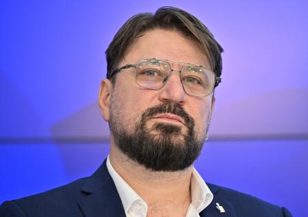 Любовь к Украине, молодая жена, работа шахтером: как живет Виктор Логинов