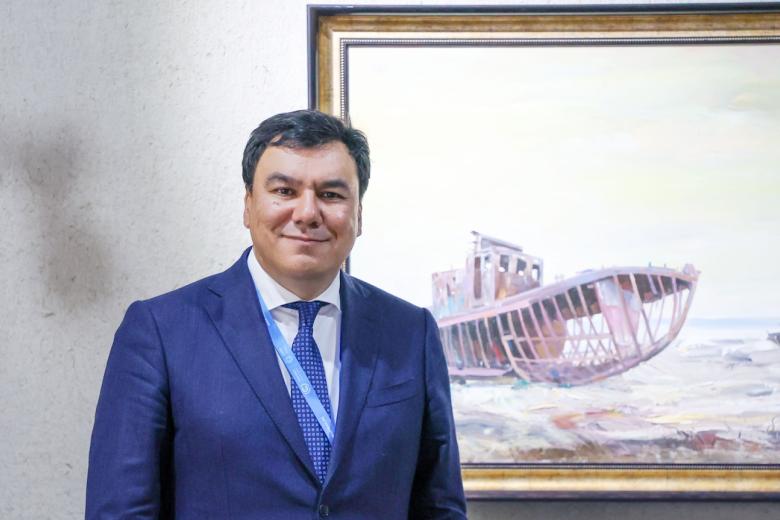 Азиз Абдухакимов