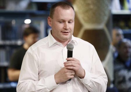 «Очень похож»: сын Караченцова рассказал, каким вырос внук актера