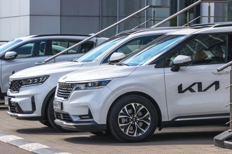 Работа дилерского центра автосалона KIA