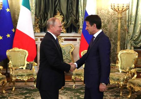 Премьер Италии защитил мнение Путина об «изжившем себя либерализме»