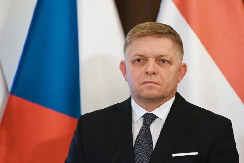 Роберт Фицо