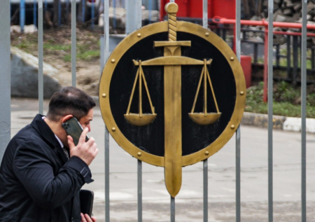 Суд продлил арест экс-мэра Нового Уренгоя по делу о взятке