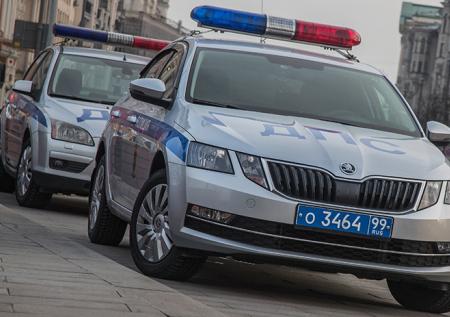 Такси въехало в машину подрядчика «Зарядья»