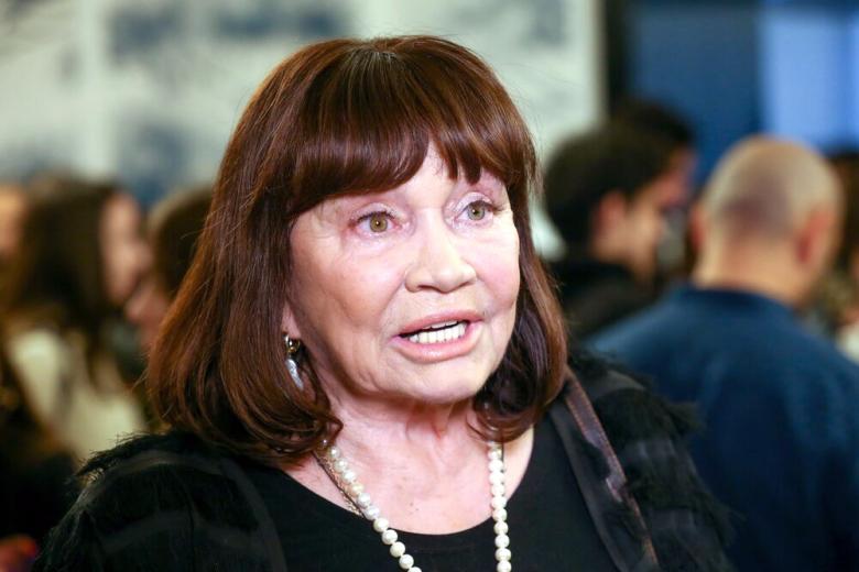Лариса Лужина