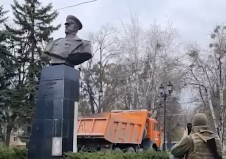 «Наши придут и восстановят»: дочь Жукова прокомментировала снос памятника