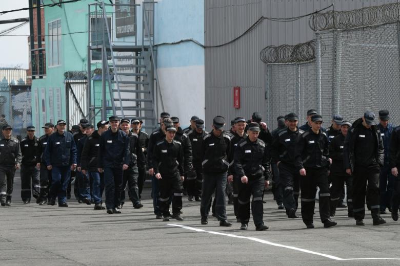 Содержание заключенных в колонии особого
