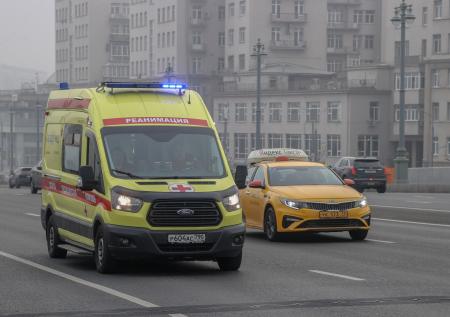 Грузовик врезался в здание в столичном Чертаново