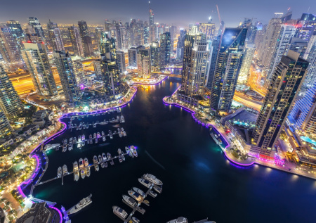 «Все закрыто»: россиянка описала ситуацию в центре Дубая